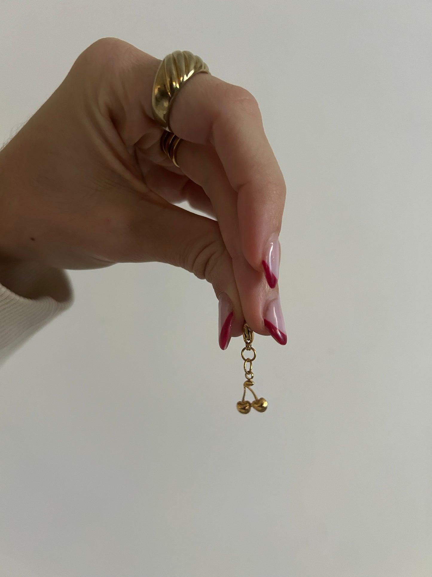 CHERRY CHARM