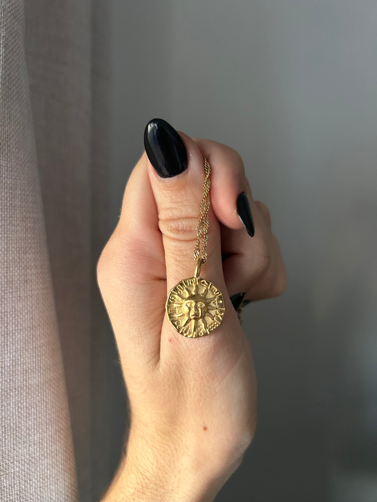 MAGARI NECKLACE