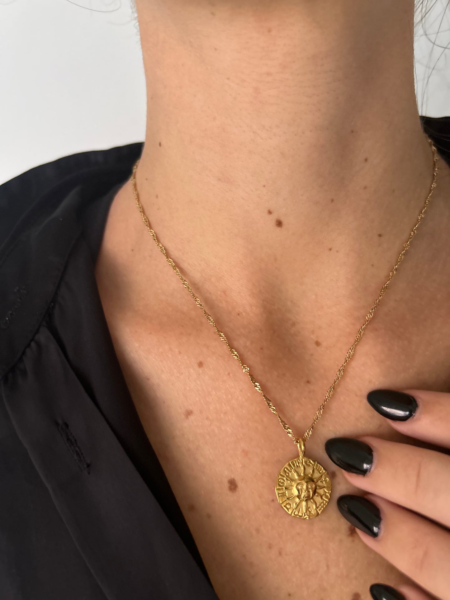 MAGARI NECKLACE